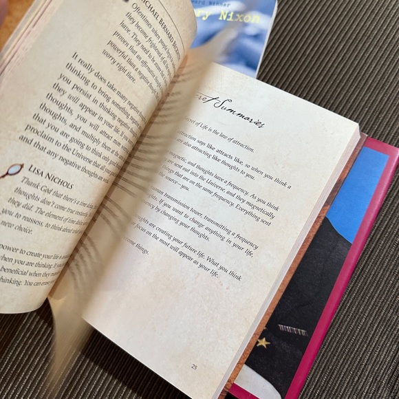 NWOT 2 Books + 1 Free - Picture 7 of 8